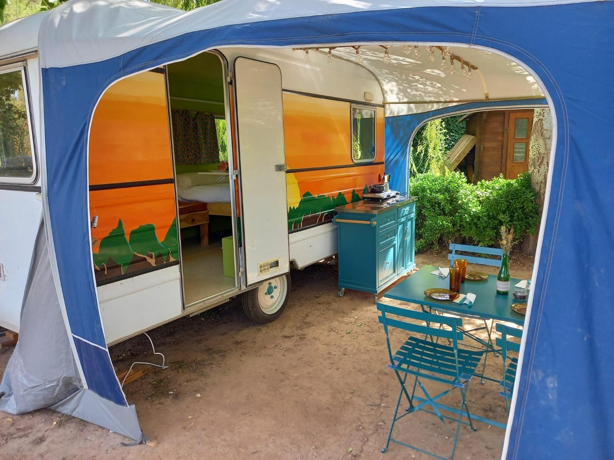 Slow Life Camping Venta del Moro Esterno foto